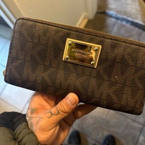 Michael Kors, wallet, selling for my mother